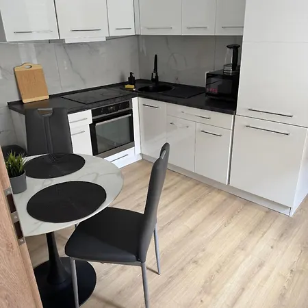 Cozy In Heart Of Old Town 아파트 *